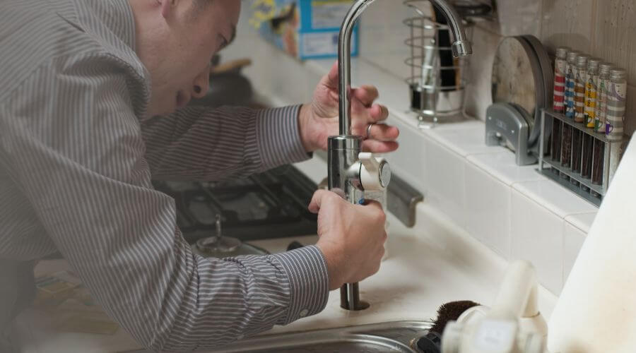 Professional expert plumbing services in Frederick, IL